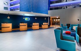 Holiday Inn Express - London Heathrow T4, An Ihg Hotel